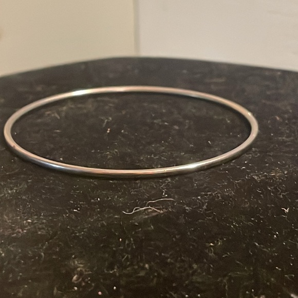 8” mixed metal Minimalist smooth polished silver tone stackable bangle bracelet - Picture 6 of 10